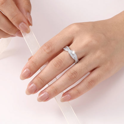 Dreamy Moissanite Band Ring