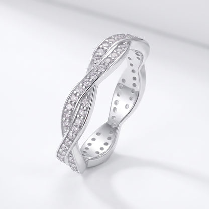 Dreamy Moissanite Band Ring