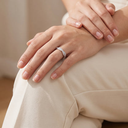 Dreamy Moissanite Band Ring