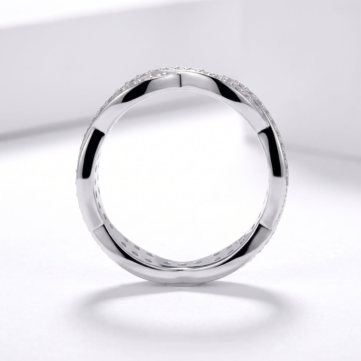 Dreamy Moissanite Band Ring