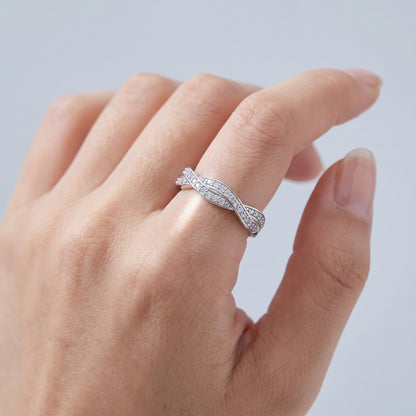 Dreamy Moissanite Band Ring